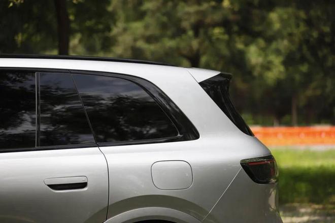 能无短板问界 M8 的实力答卷冰球突破豪华版app【试】全(图3)