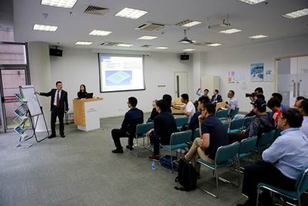 巴斯特的极致天窗工艺冰球突破游戏遇见伟(图29)